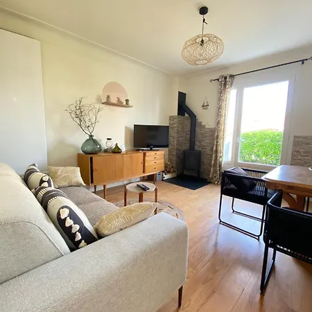 Holiday home Petite Maison De *